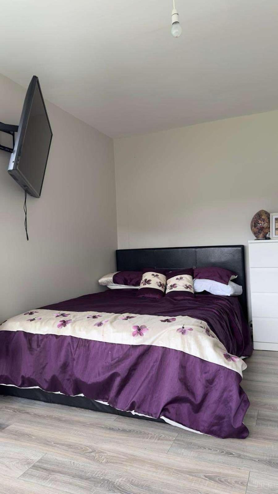 Studio Apartment Apartment *